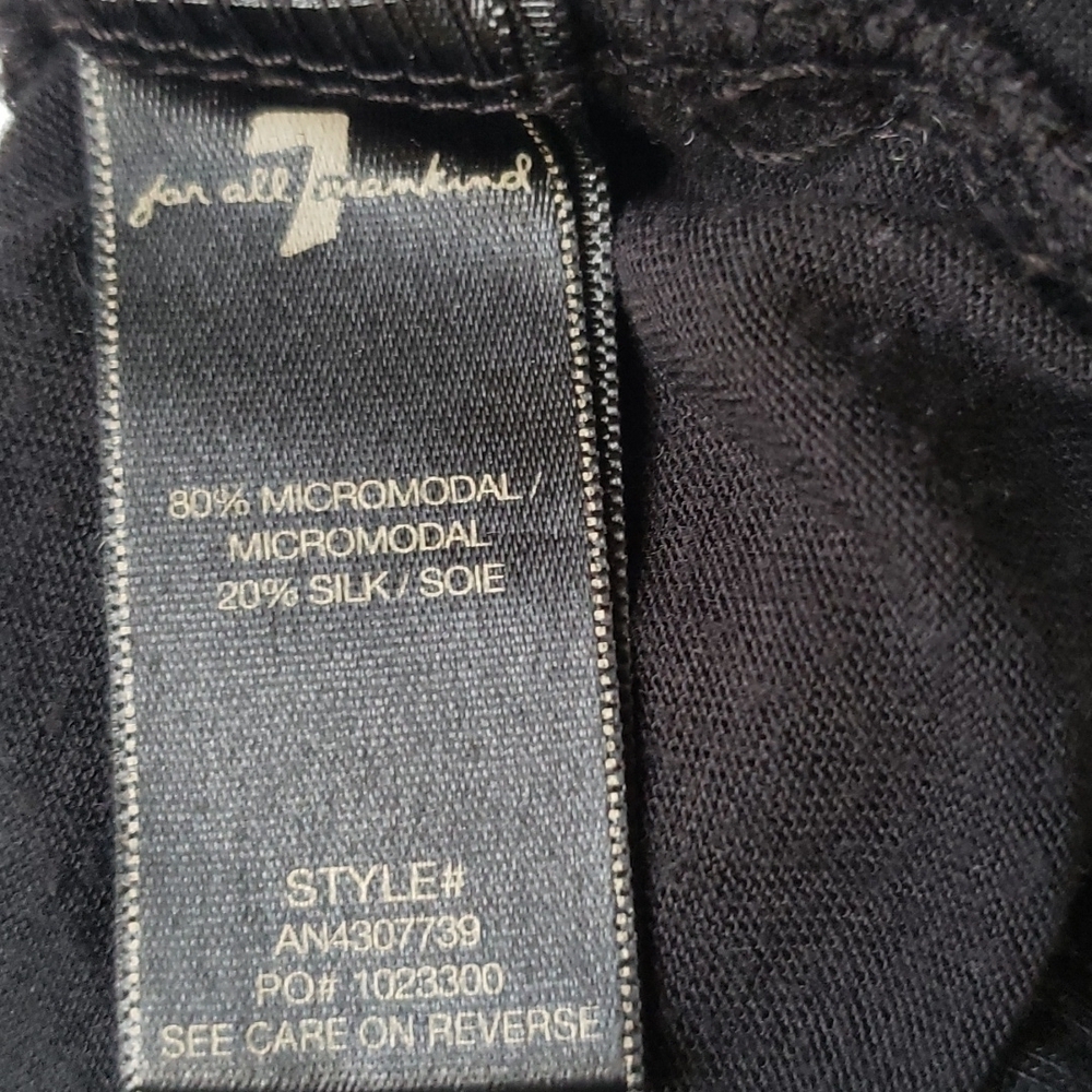 7 For All Mankind Oversized Modal and Silk Lightweight V-neck Sweater, Size XS - Picture 10 of 11